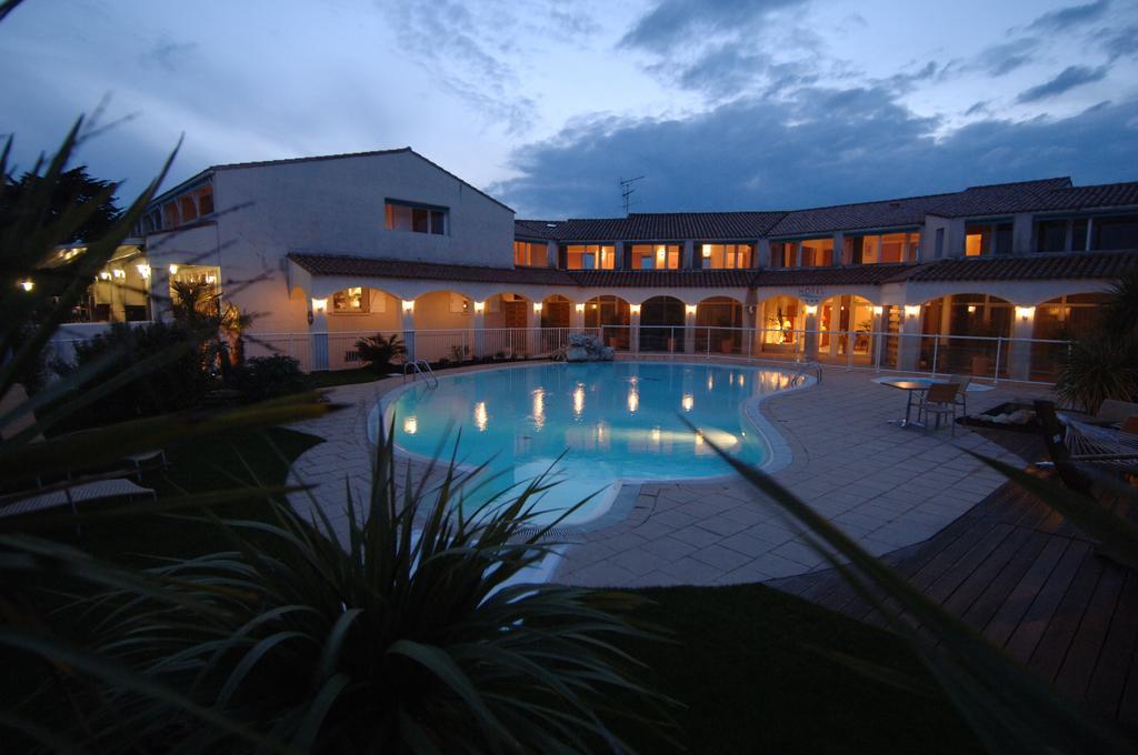 Hotel Restaurant Le Grand Large - Face A La Plage - Ile De Re Rivedoux-Plage Ngoại thất bức ảnh